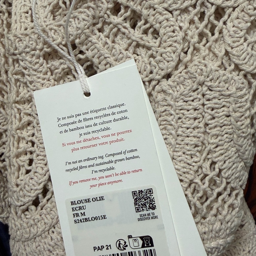 Sézane Olie Blouse in Ecru - Picture 5 of 5